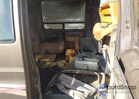 1998 GMC Savana Rv z USA, uszkodzony, nr VIN 1GDFG15RXW1009080